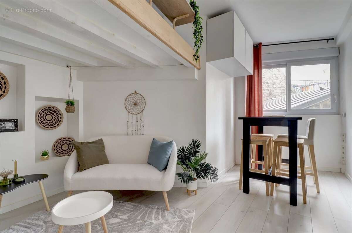 Appartement Paris 1 pièce(s) 19.1 m2 - photo 2