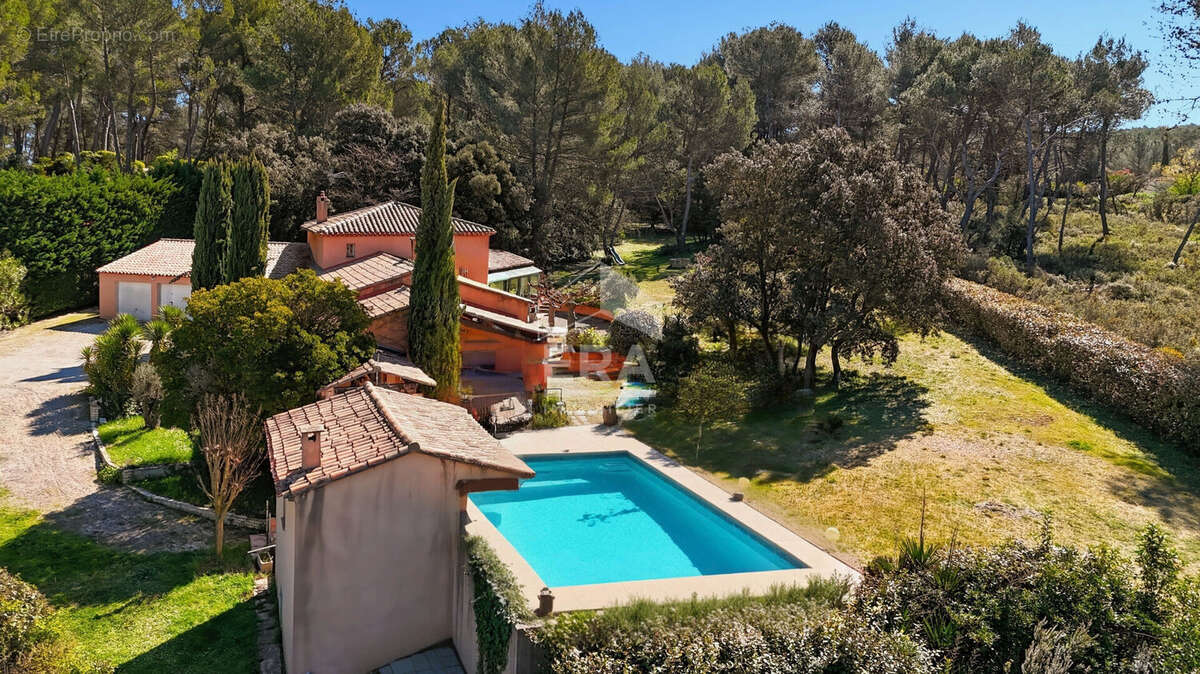 Maison à CABRIES
