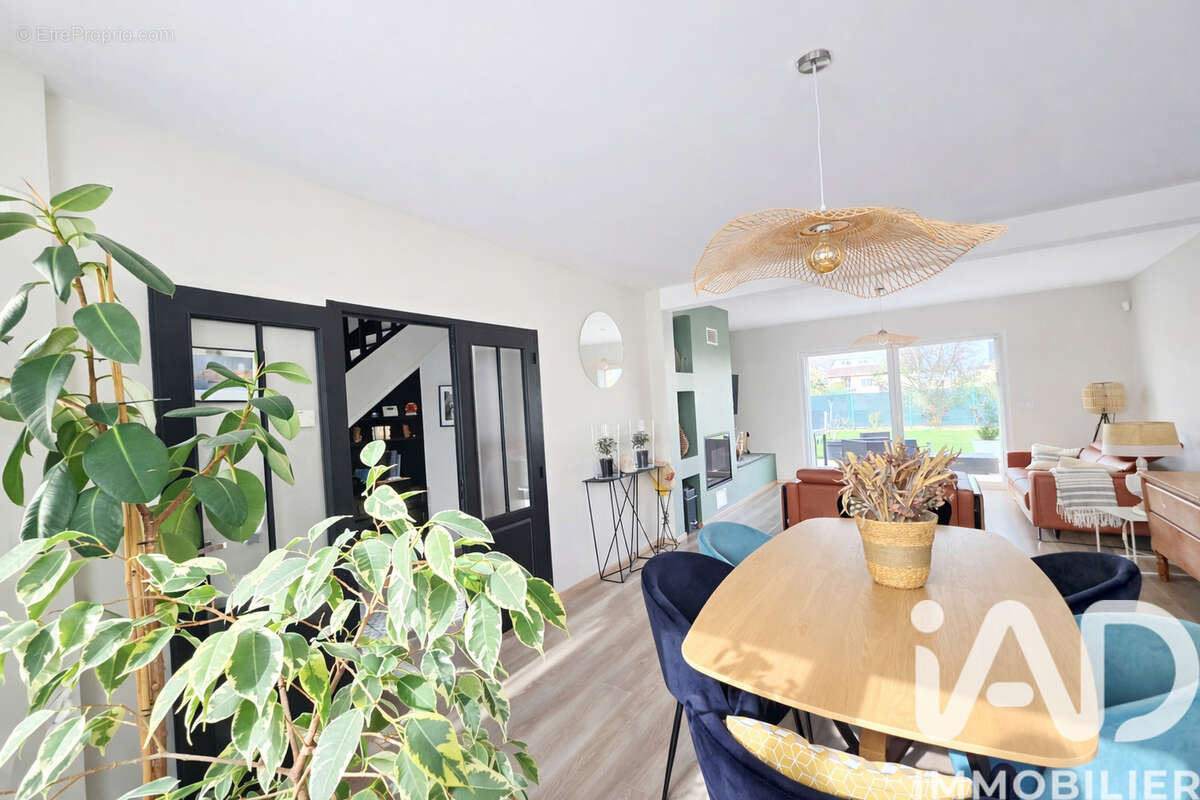Photo 4 - Maison à SOURS