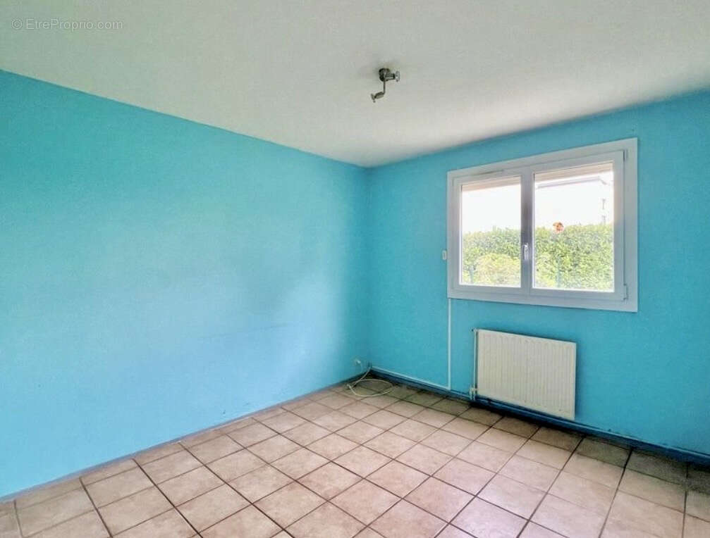 Appartement à DECINES-CHARPIEU