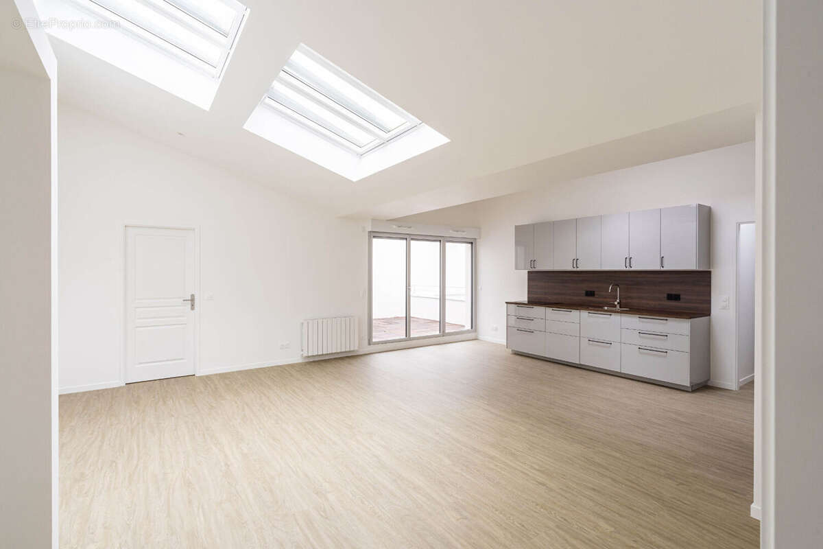 Appartement à SURESNES