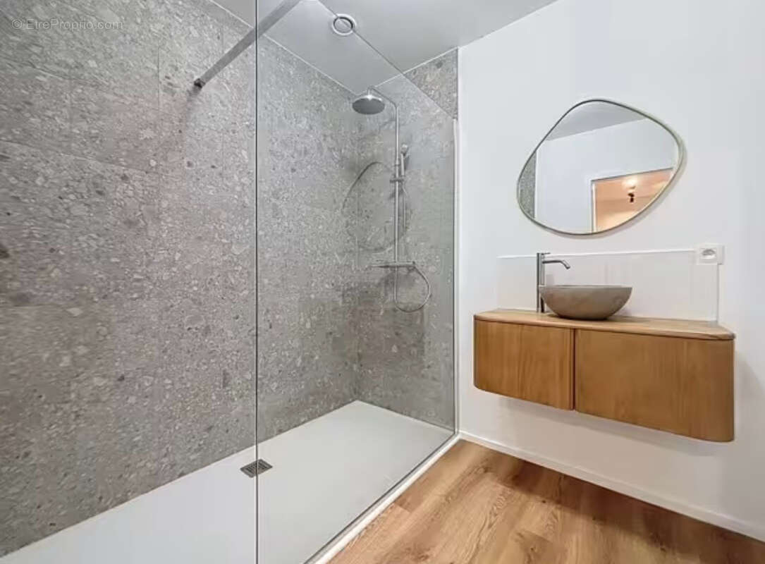 Appartement à NANTERRE