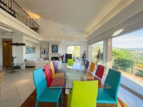 Maison 289 m² à Mandelieu-La-Napoule  - photo 2