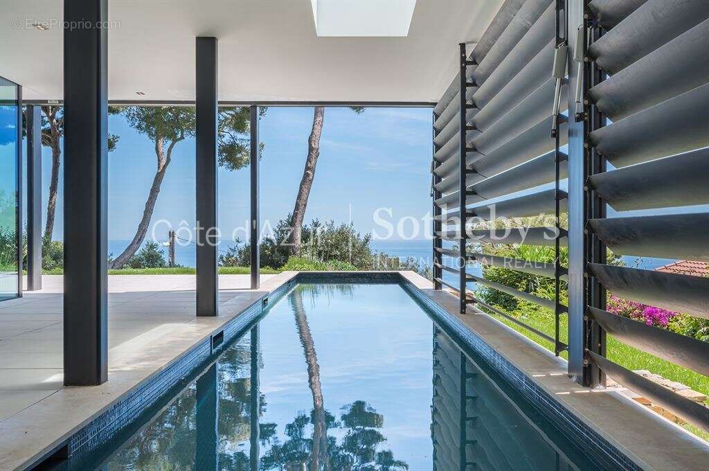 Maison à EZE