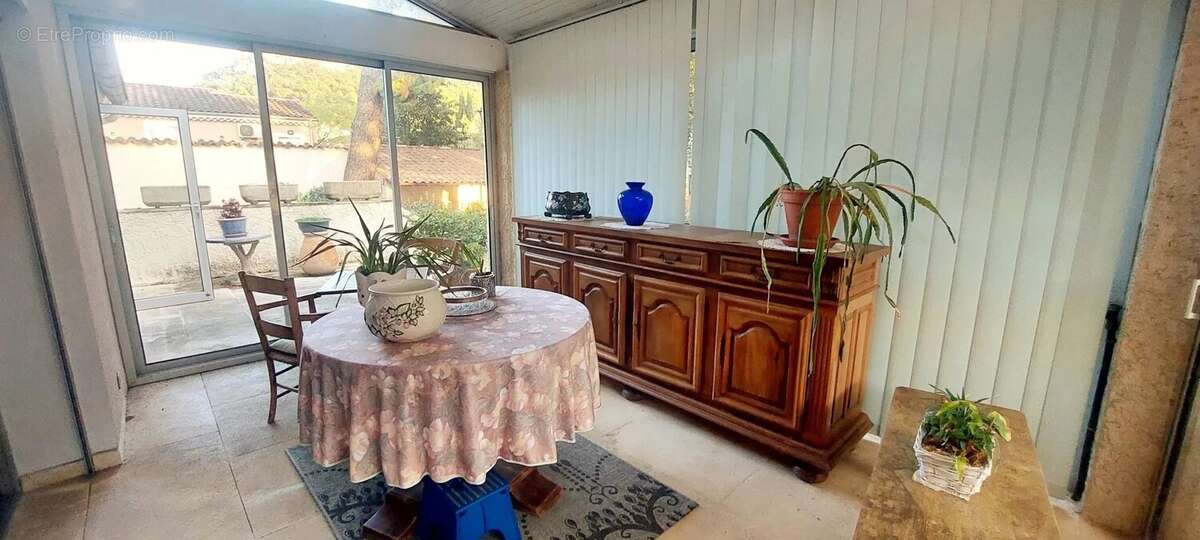 Maison à SAINT-PAUL-TROIS-CHATEAUX