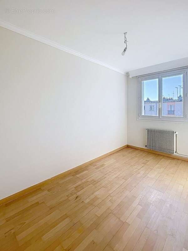 Appartement 52 m² à Tours  - photo 4