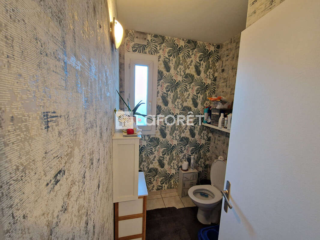 Appartement à ONET-LE-CHATEAU