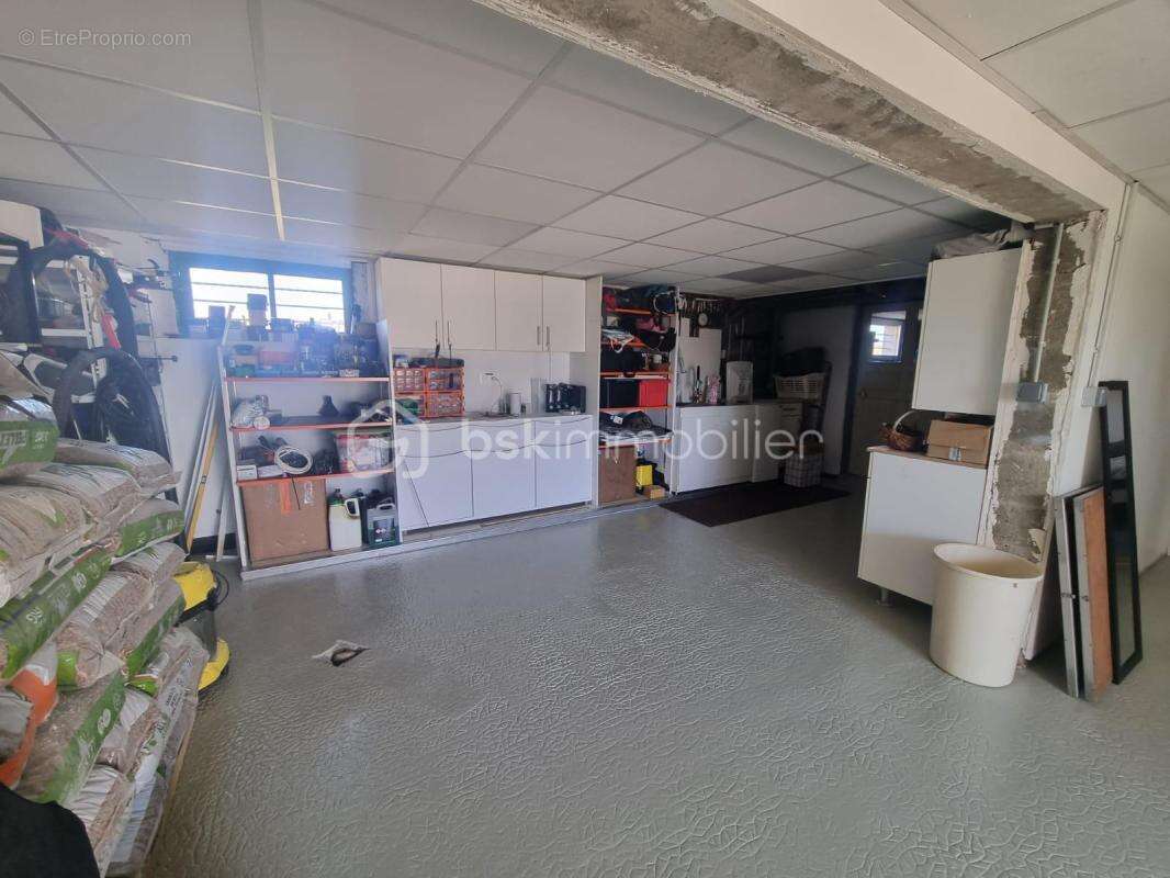 Maison à SAVIGNE-L'EVEQUE