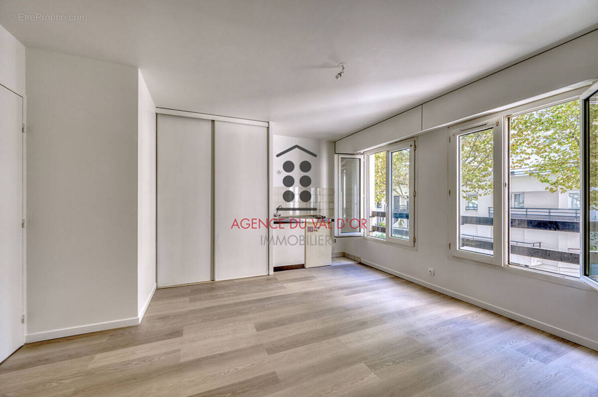 Appartement à SURESNES