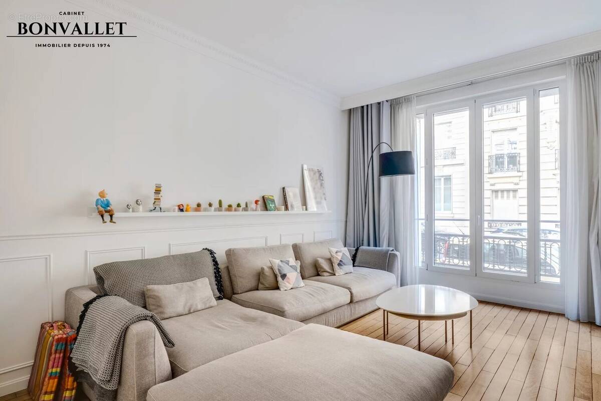 Appartement à PARIS-15E