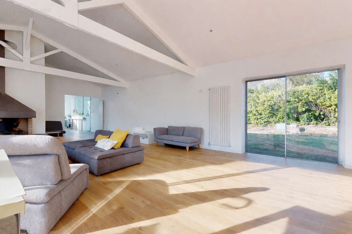 Maison à VIGOULET-AUZIL