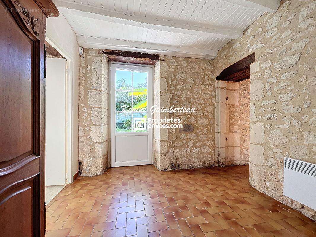 Maison à FRONSAC