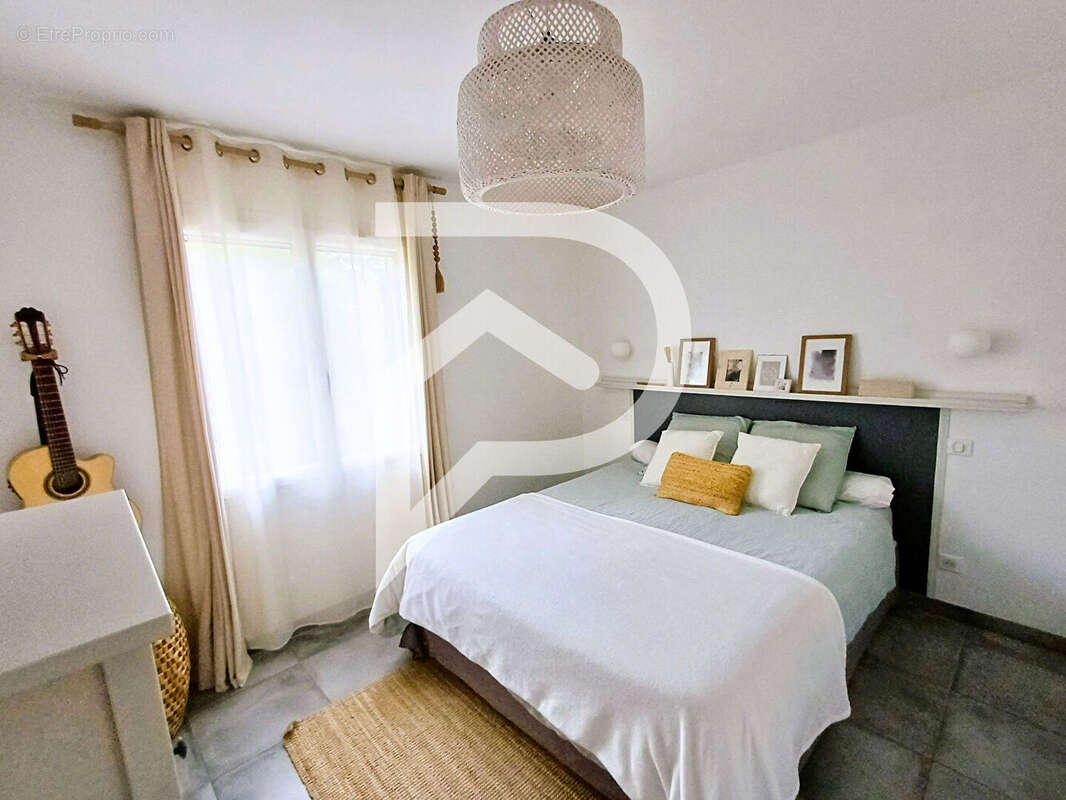 Appartement à MEYRARGUES