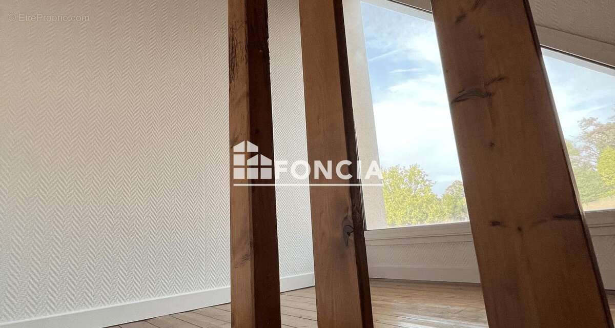 Exclusivite proche  fac citadelle studio bis de 21.30 loi carrez soit 26.64 au sol avec coin nuit - photo 6