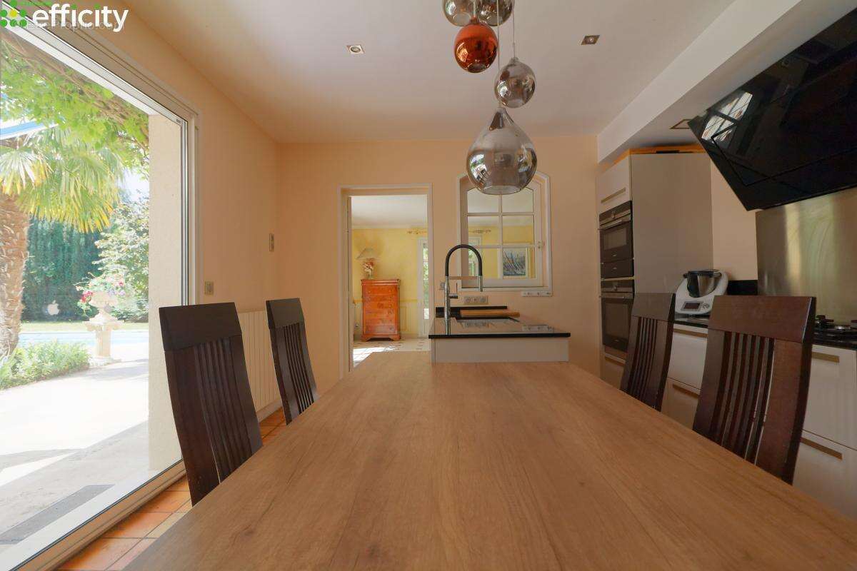 Maison 275 m² à Chaumontel  - photo 12