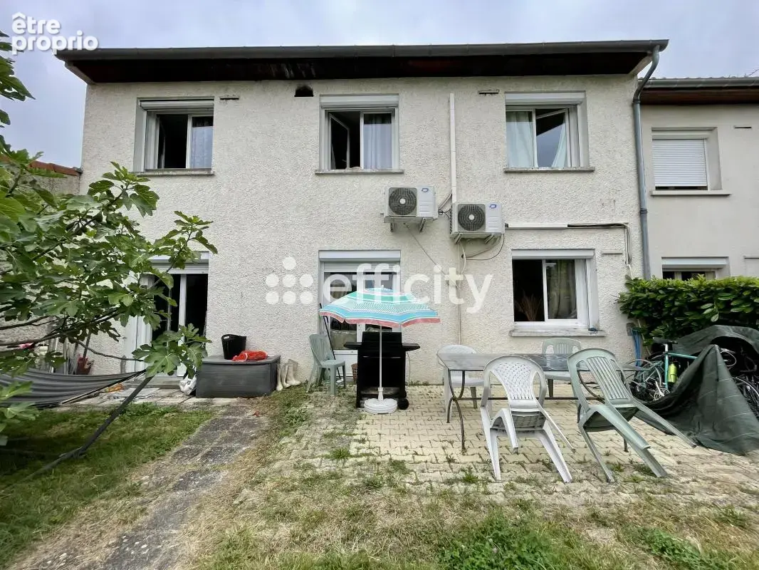 Maison 6 pièces 131 m² à vendre à Graulhet (81300) - photo 2