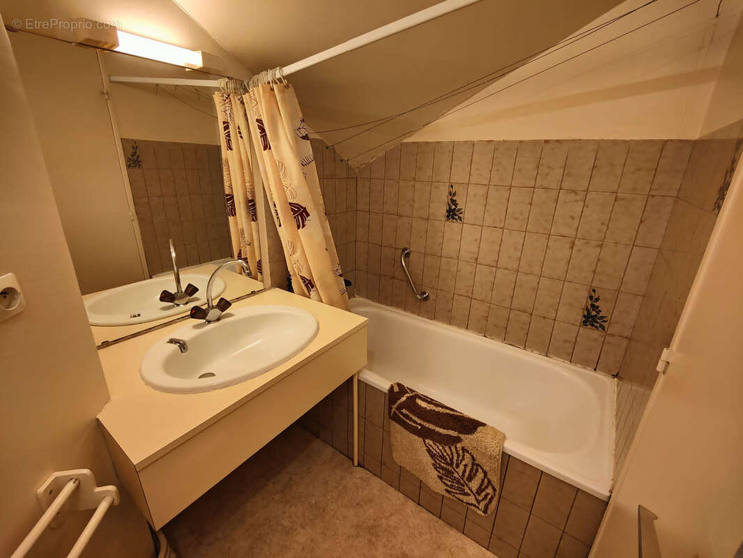 Appartement à LAVEISSIERE