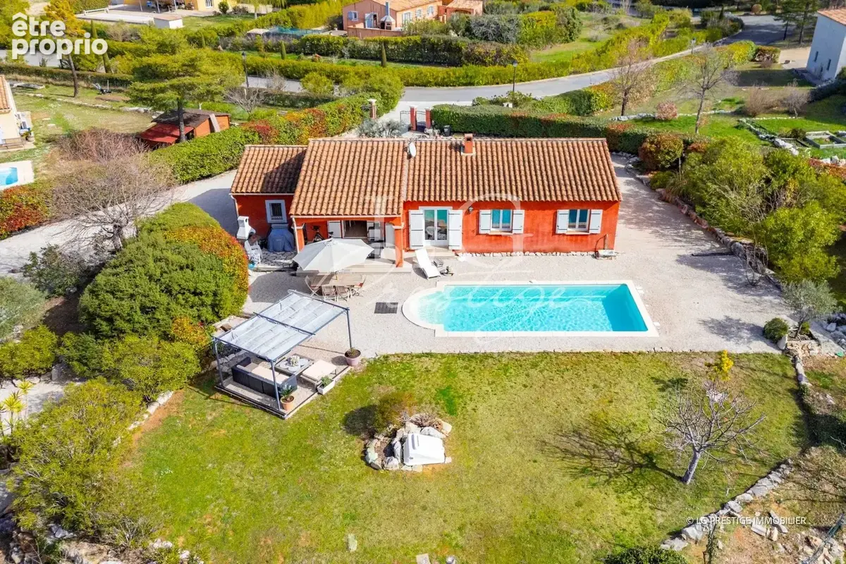 Callian – Villa plain-pied 4 chambres avec piscine, au calme - photo 16