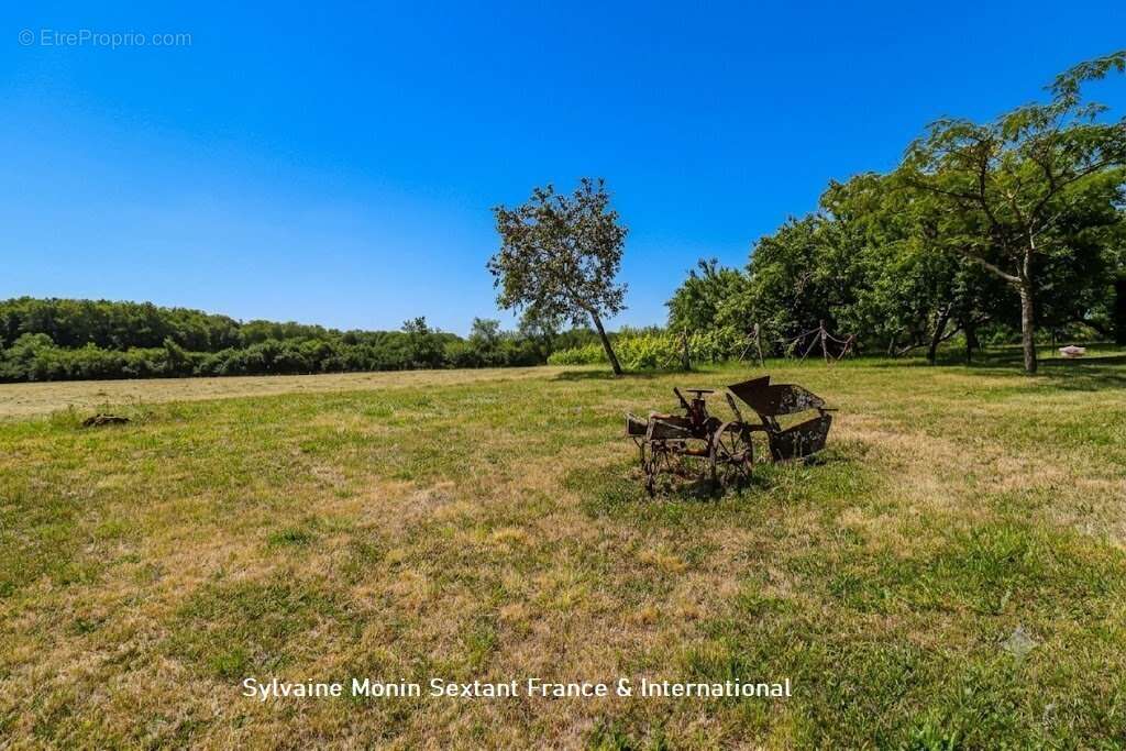Superbe domaine de caractère du XVIIIe siècle sur 4 hectares avec piscine, maison d'amis et dépendances - photo 27