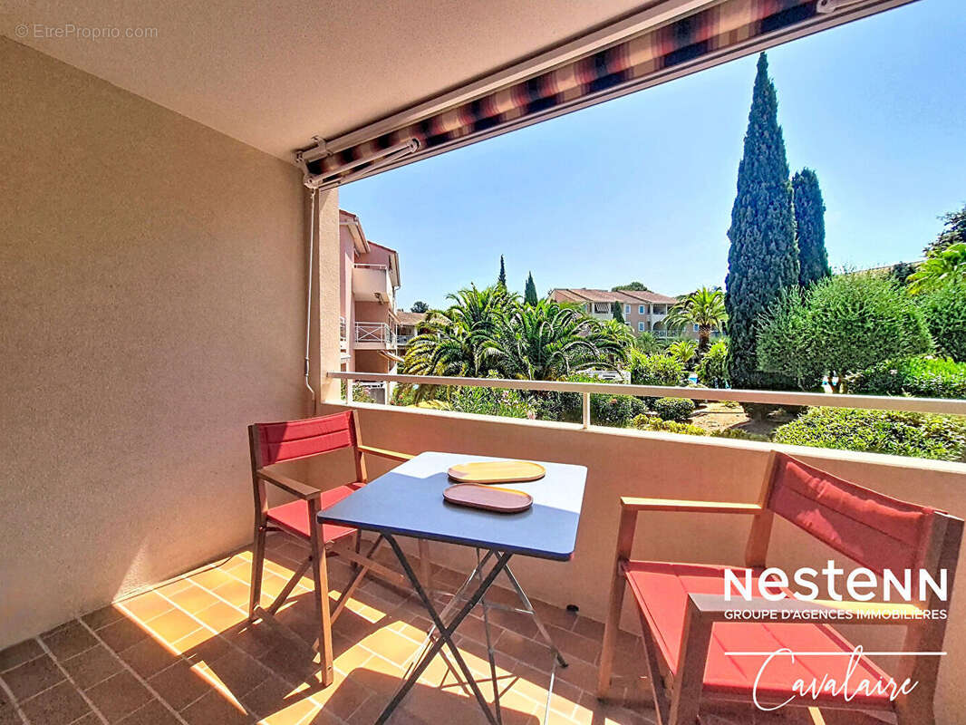 la Croix Valmer - Appartement refait à neuf d'environ 28 m² avec garage, terrasse et piscine - photo 8