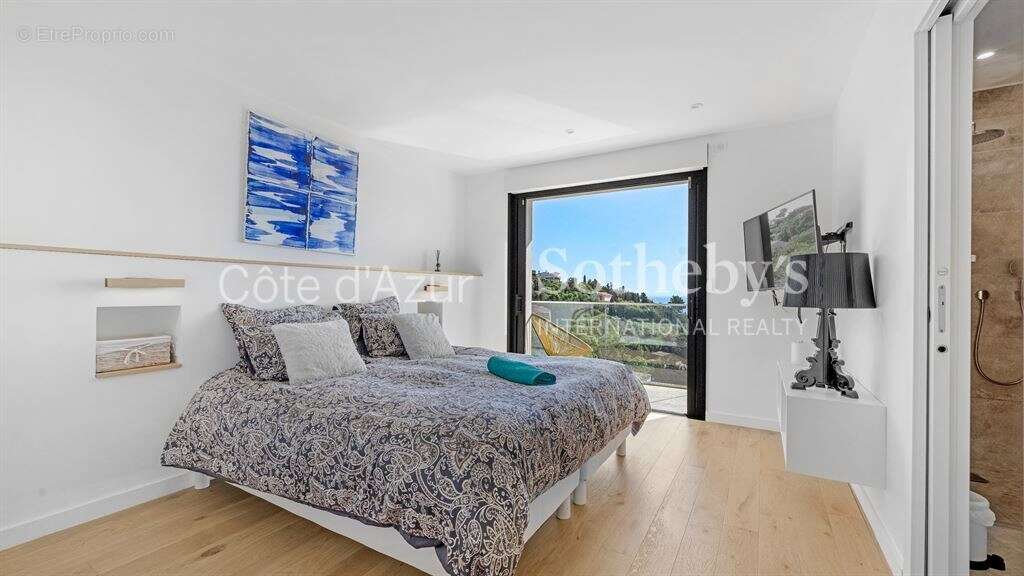 Exclusivité villa de luxe aux Issambres avec panorama Méditerranée - photo 9