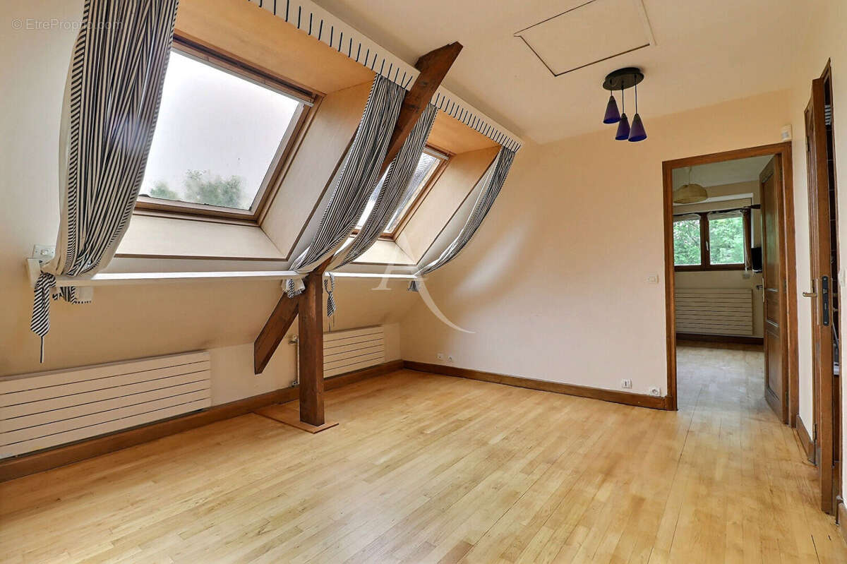Maison à HONDOUVILLE