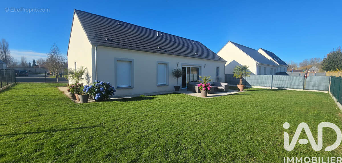 Photo 2 - Maison à BARJOUVILLE