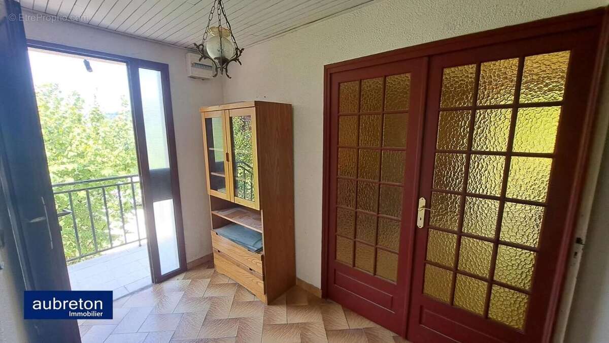 Maison 149 m² à Vinay  - photo 7