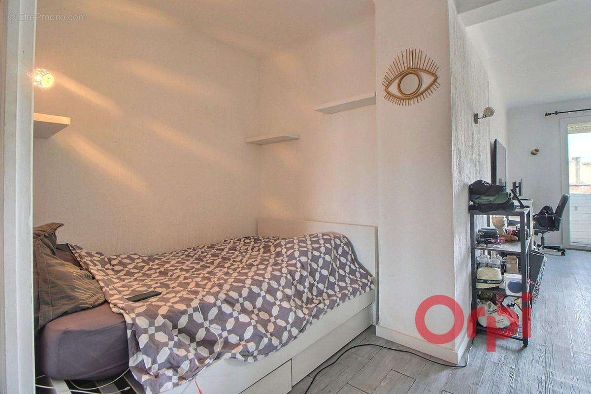 Appartement à MARSEILLE-7E