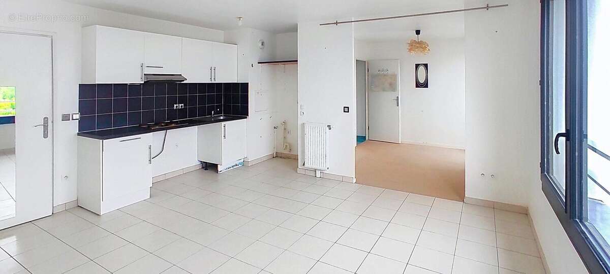 Photo 6 - Appartement à BUSSY-SAINT-GEORGES