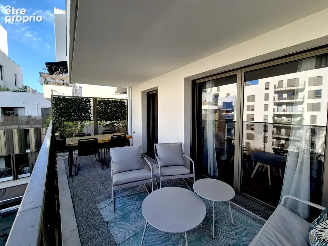 Aubervilliers — Rue André Karman  Superbe 4 pièces de 84 m² avec grand balcon, parking & potager sur le toit ! (93) - photo 3
