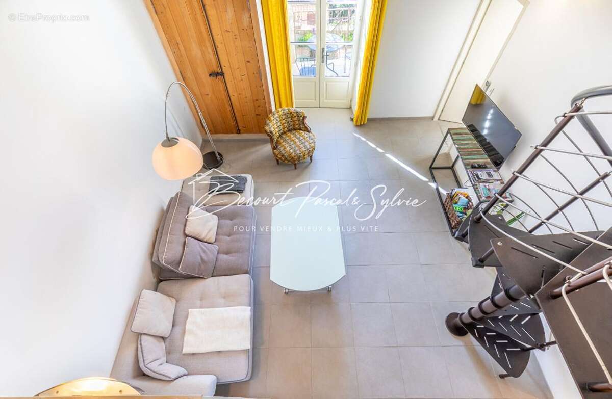 Appartement à BEAUMES-DE-VENISE