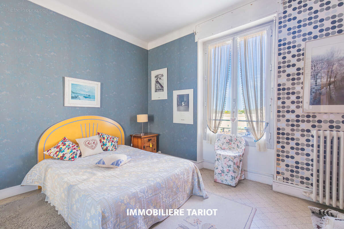 Appartement à MARSEILLE-2E