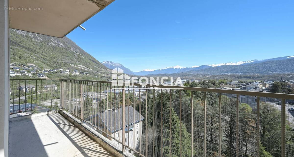 Appartement à MONTMELIAN