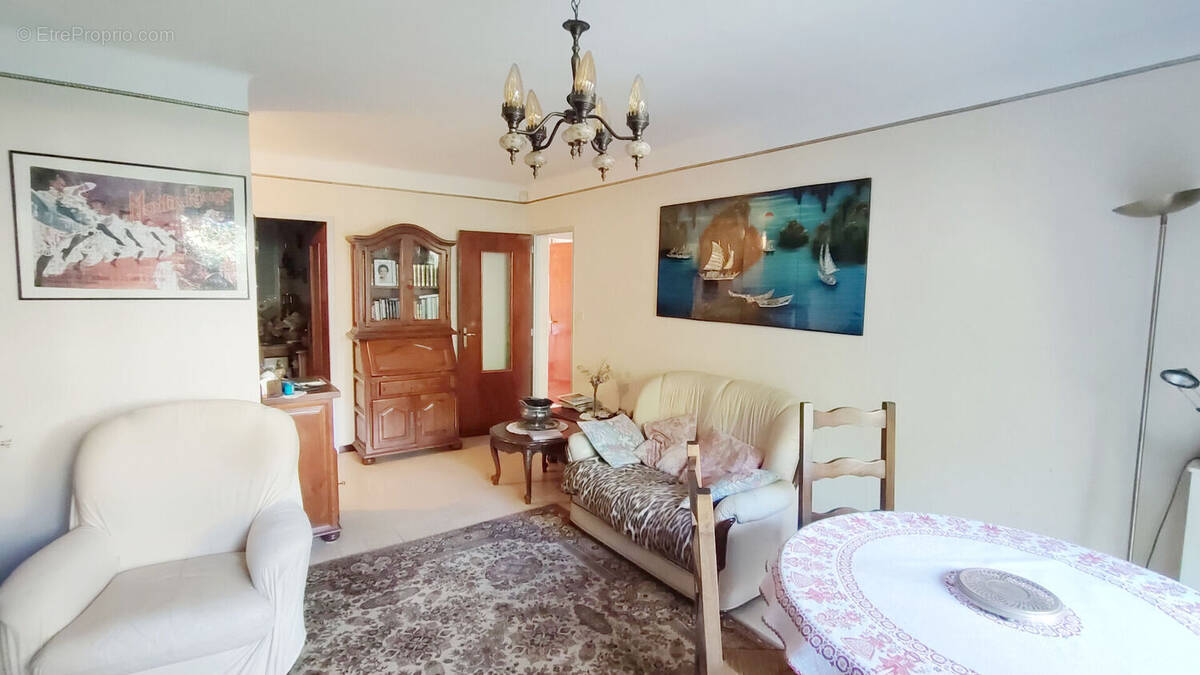 Appartement à HYERES