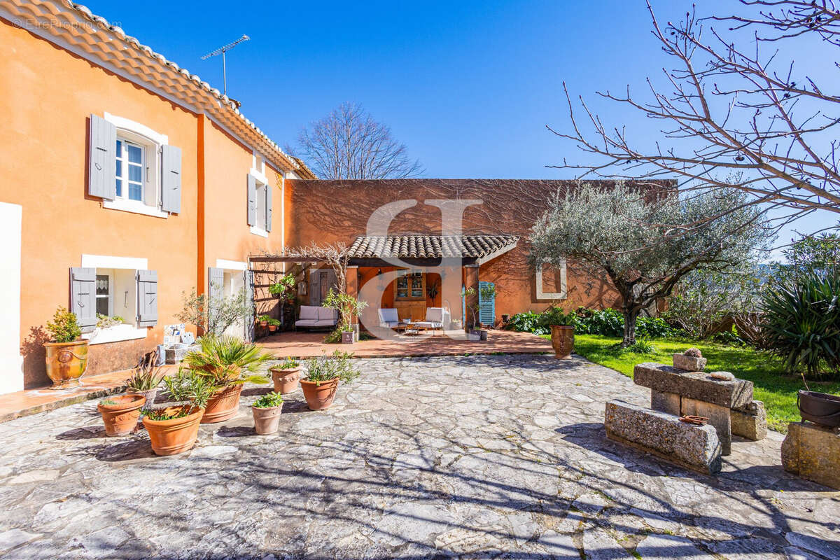 Maison à VAISON-LA-ROMAINE
