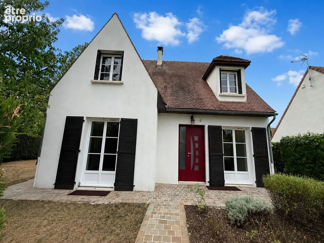 Maison à LA CHAPELLE-EN-SERVAL