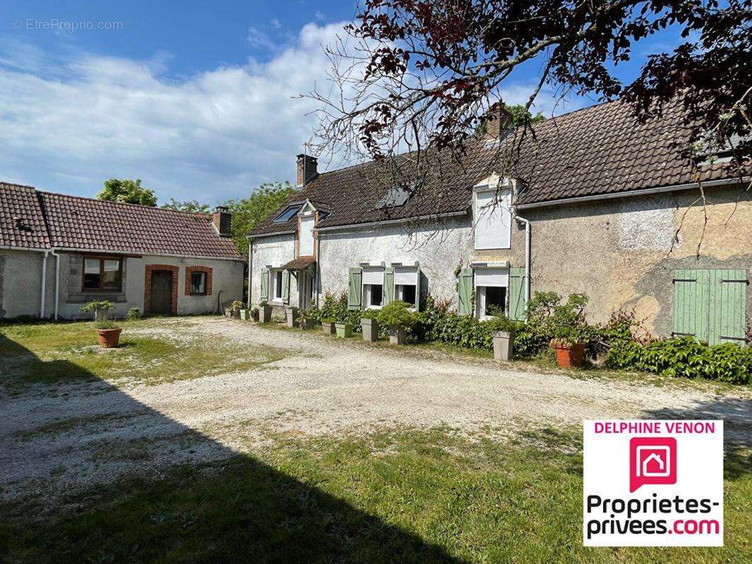 Maison à SAINT-MARTIN-D'ABBAT