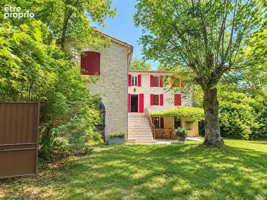 Bastide en pierre de caractère – caussols - photo 5