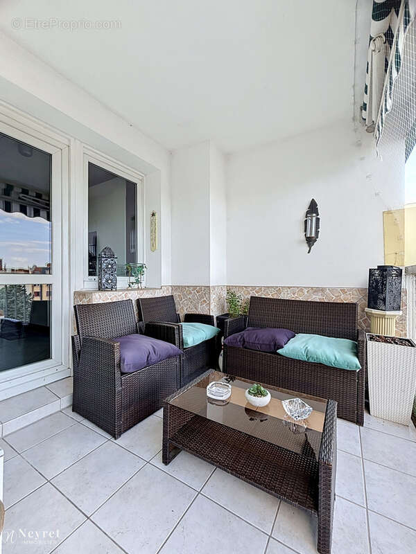 Appartement T4 de 79 m2   3 chambres   Terrasse   Cave   Parking privatif - photo 7