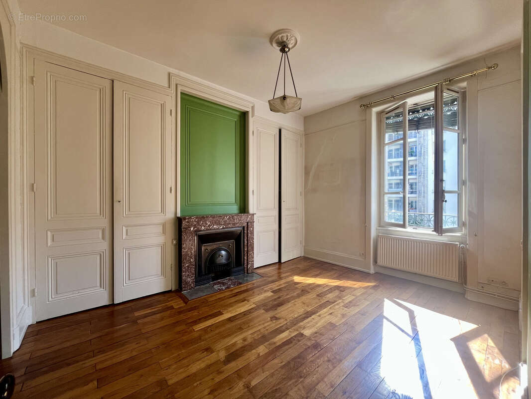 Appartement à LYON-6E