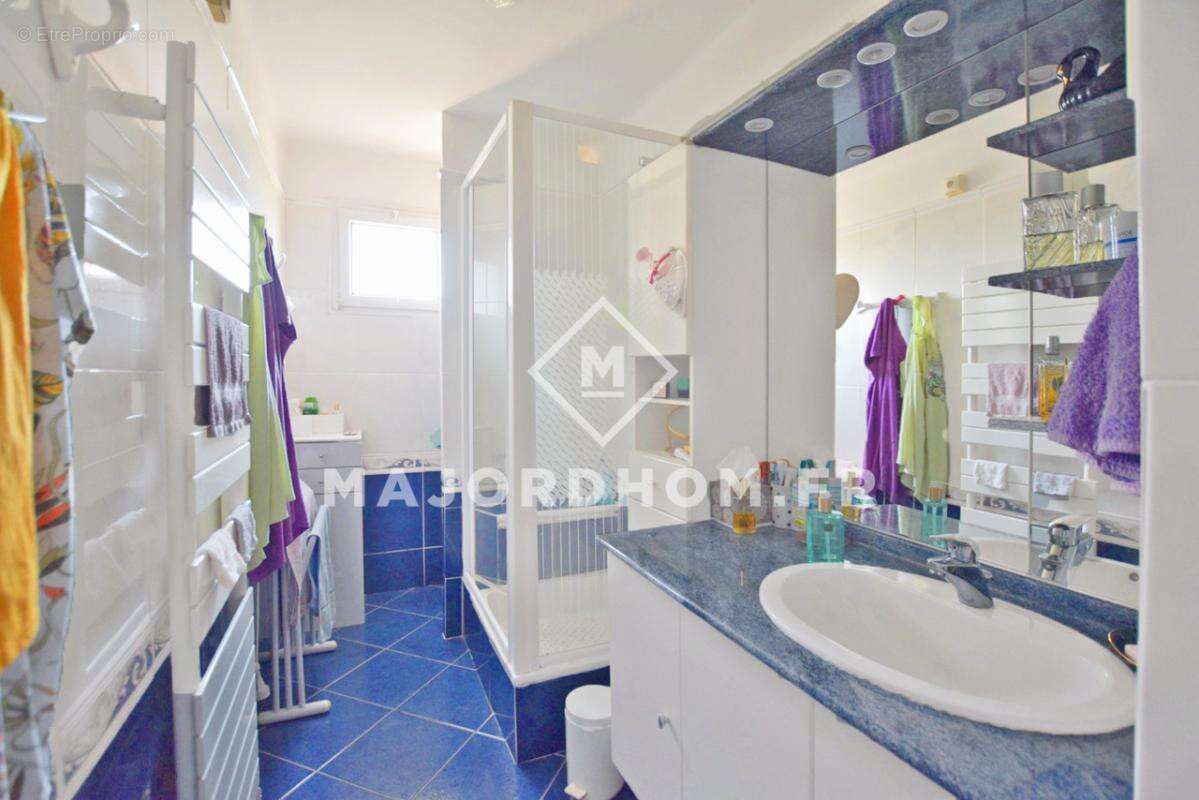 Appartement à MARSEILLE-10E