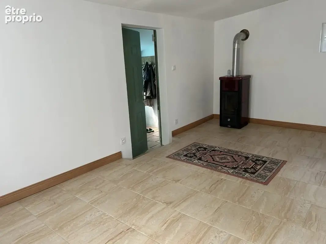 Maison 6 pièces 92 m² à vendre à Pont-D'ouilly (14690) - photo 4