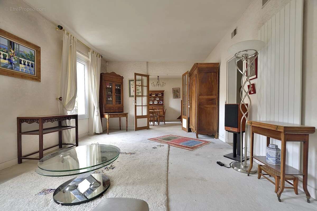 Appartement à SAINT-MAUR-DES-FOSSES