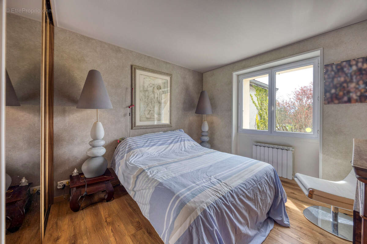 Maison à SAINT-ISMIER