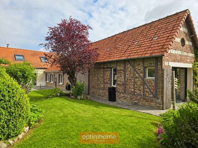 Maison à WANQUETIN