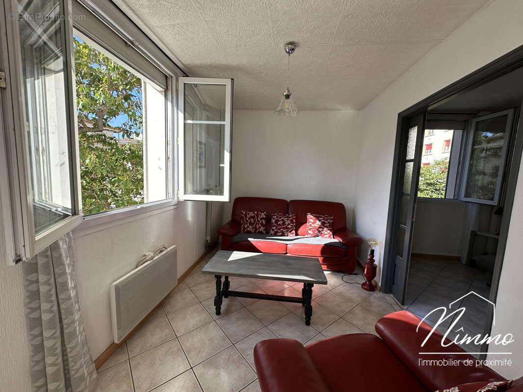 Appartement à NIMES