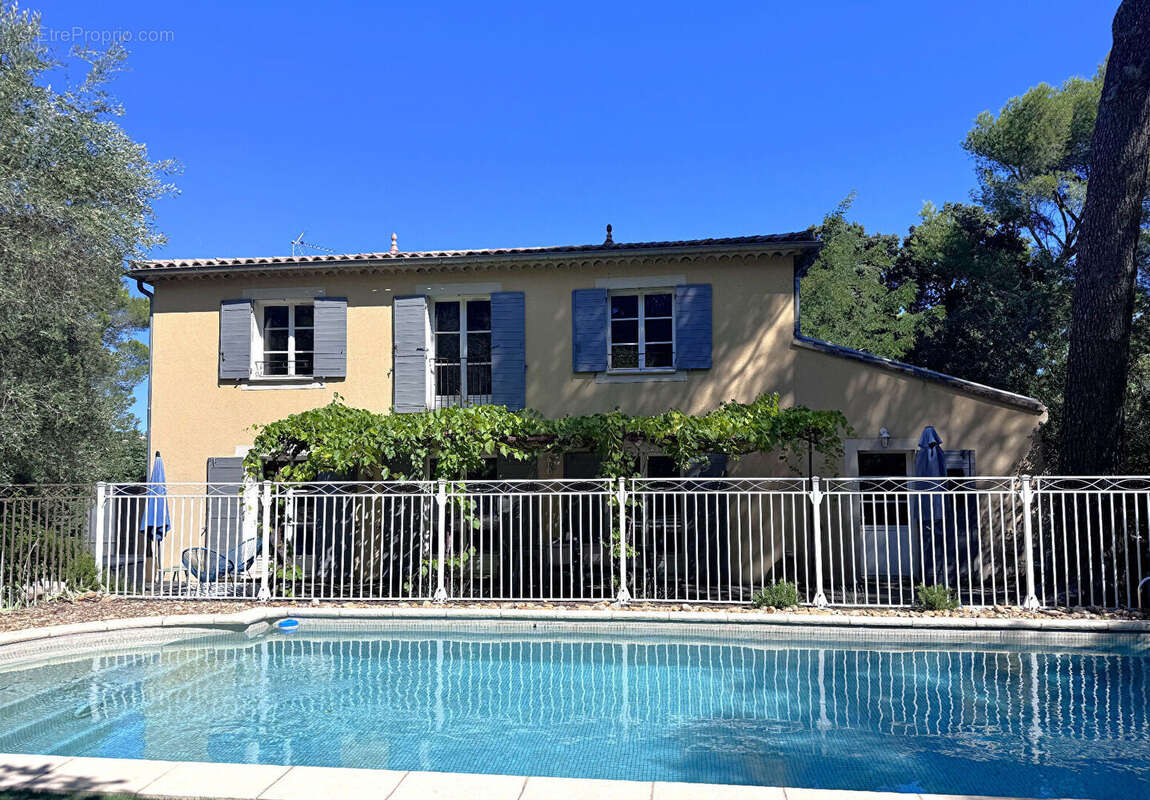 Maison à VILLENEUVE-LES-AVIGNON