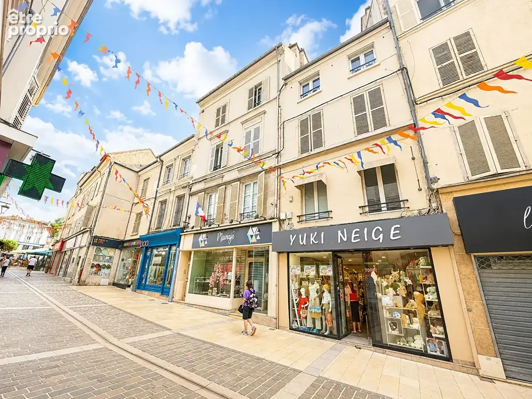 EXCLUSIVITÉ  -  Charmant duplex au coeur des rues piétonnes de Lagny-sur-Marne - photo 1
