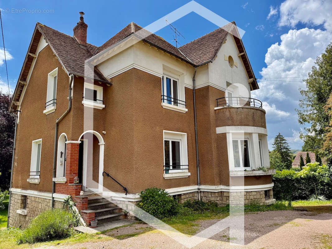 Maison à SANCERRE